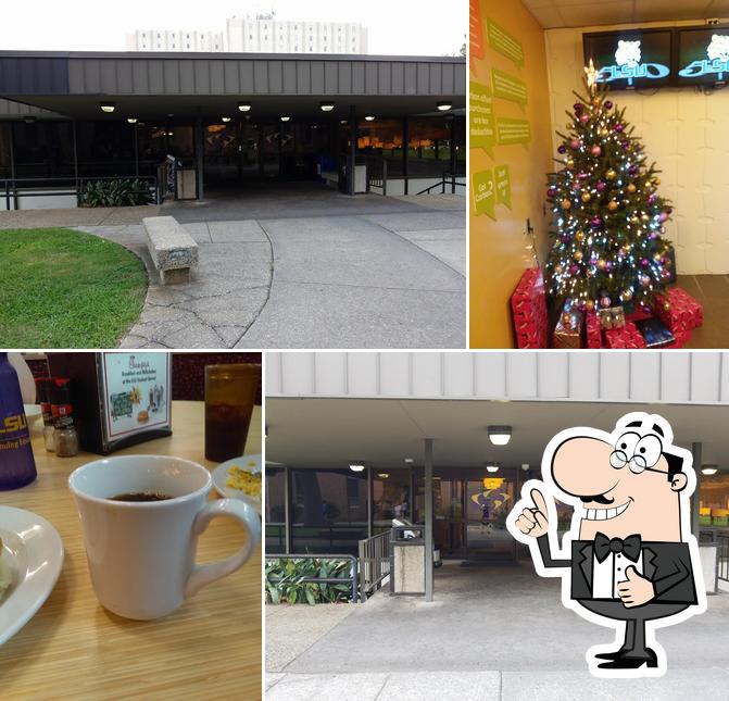 The 5 Dining Hall