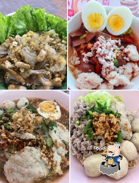 ป้าแจ้นข้าวซอย ขนมจีนน้ำเงี้ยว ลาบเหนือลาบมะแขว่น