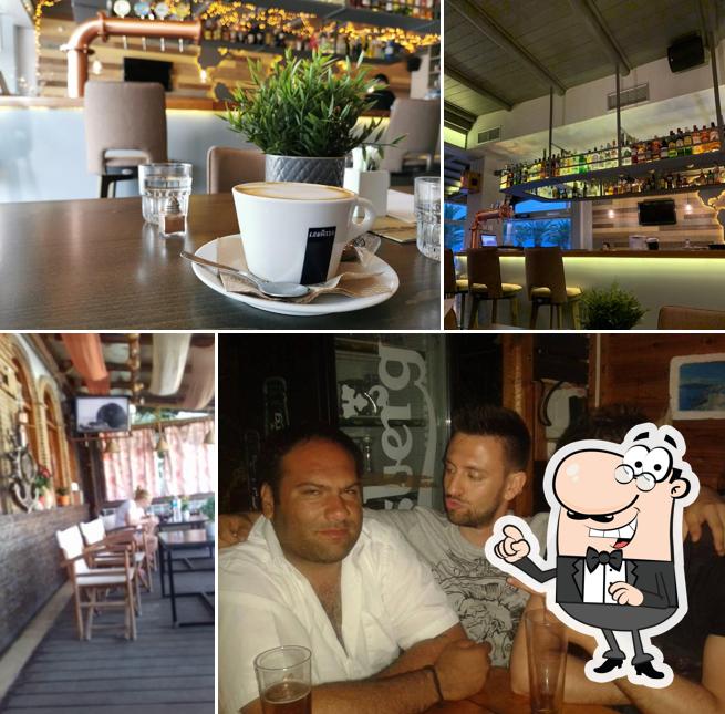 Retro Cafe