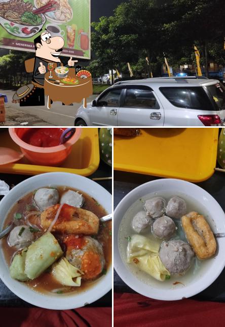 Bakso & Mie Ayam 3 Sedulur FARNAZA