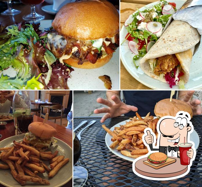 Brewer's Blackbird Kitchen & Brewery