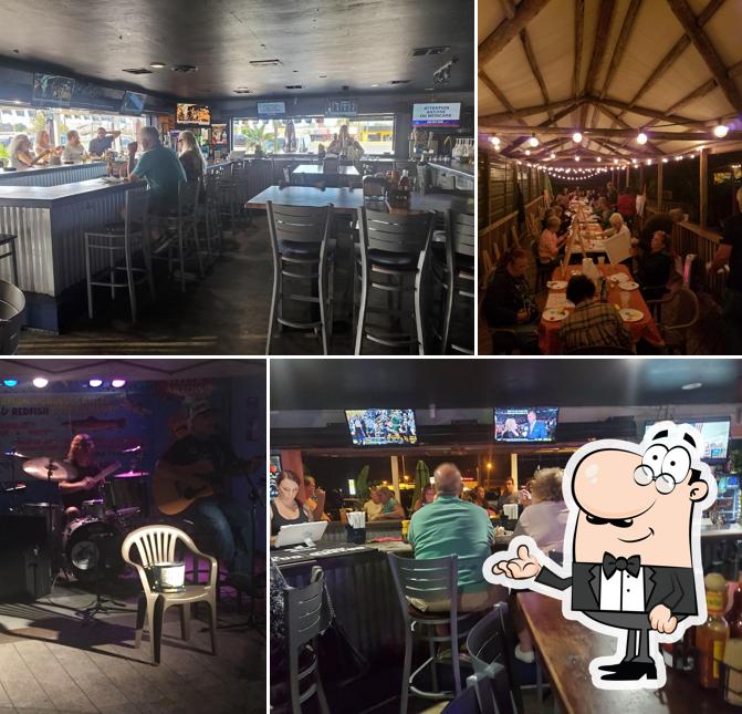 Skinny's Bar