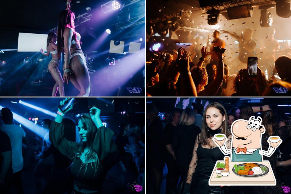 Еда в "Ретро Дискотека Club 154"