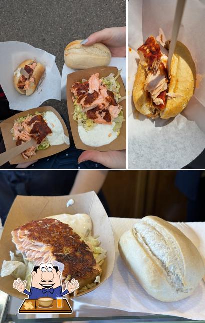 Flamed Salmon Stand