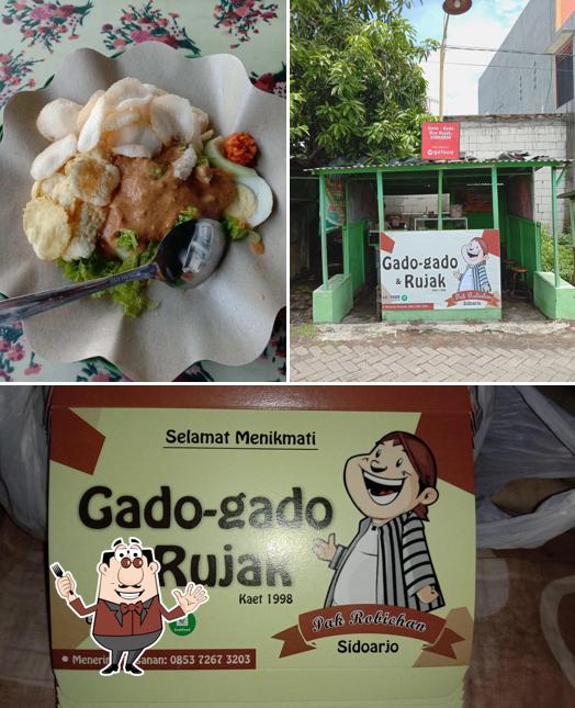Gado Gado Dan Rujak Pak Robichan