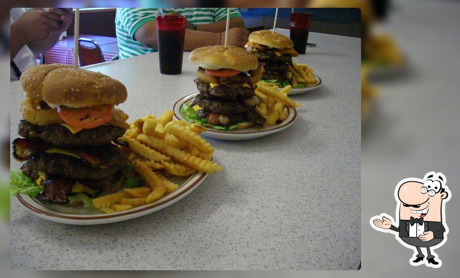 Augie's Grill