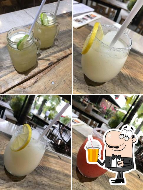 El Nomada Manzanillo