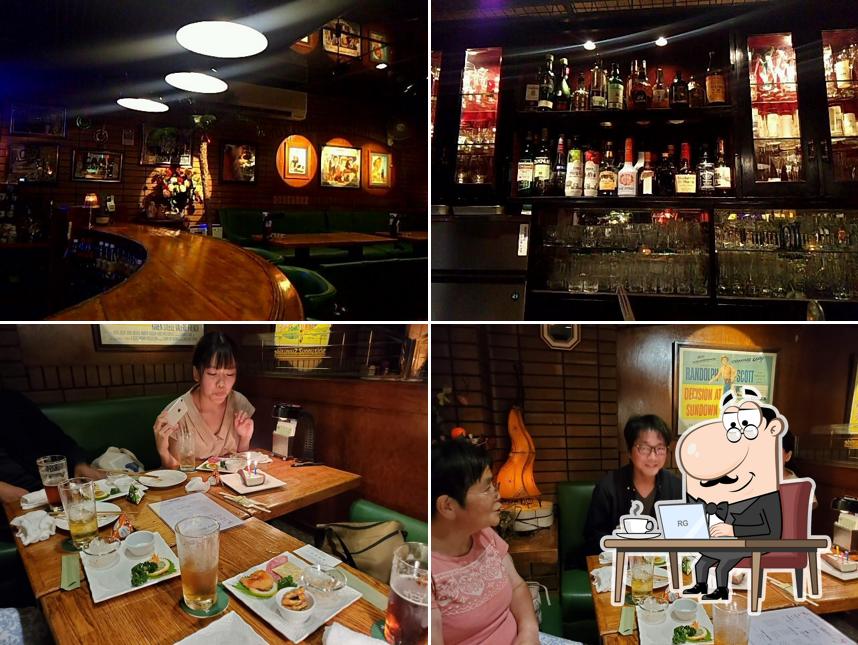 Piano & Restaurant bar Sunnyside