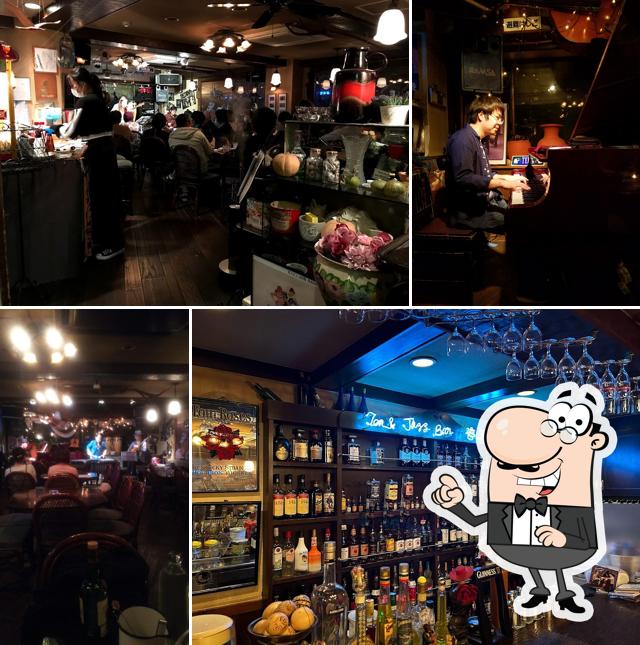 Tea & Jazz Bar 停車場