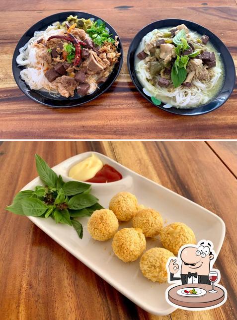 ขนมจีนยกหม้อ By Fong’Fom
