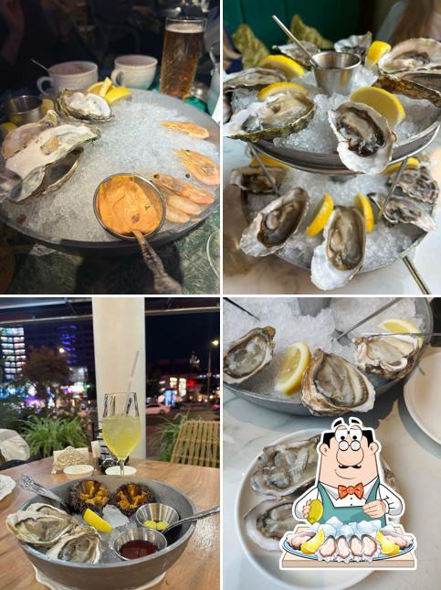 Устрицы в "Честной Рыбе"