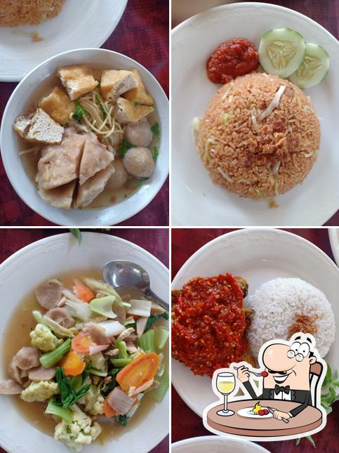 Rumah makan goyang lidah