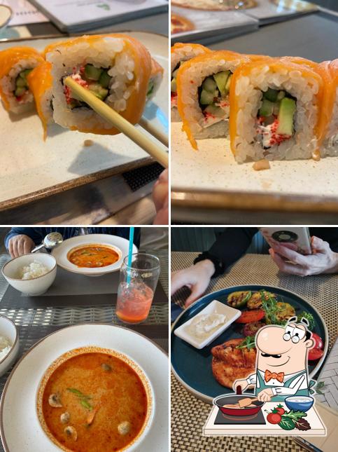 Курица с соусом карри в "Сицилия"