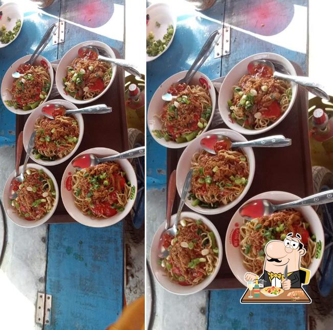 MIE AYAM PERTELON