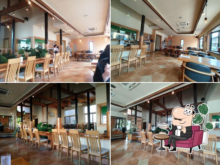 Cafe Nine Stories