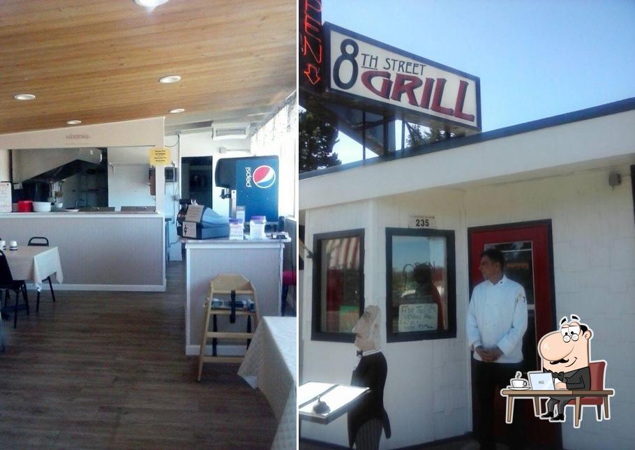 Miss Ashley's 8th Street Grill at Country Club Reedsport OR