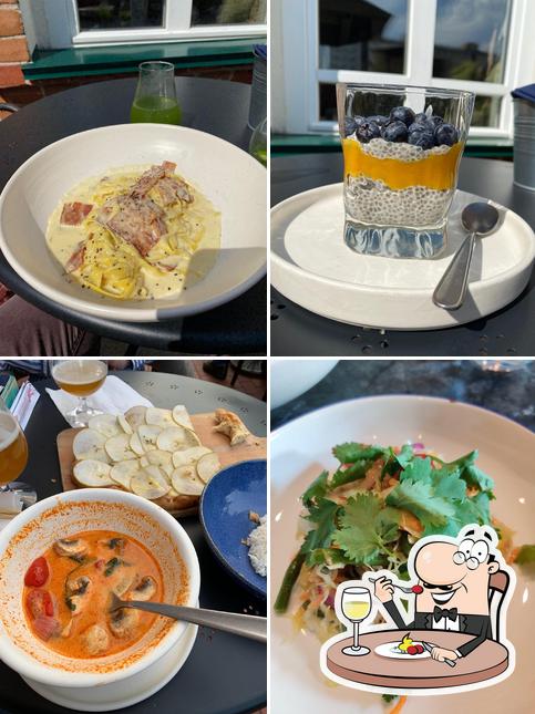 Еда в "Коробок"