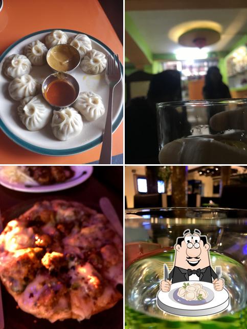 Food Universe Cafe