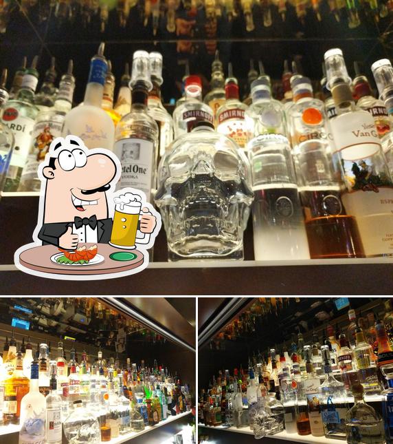 Jonathan's Lounge