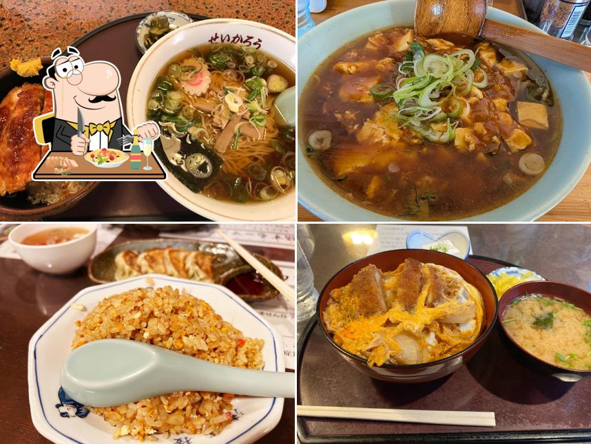 飯麺楽食房 清華楼