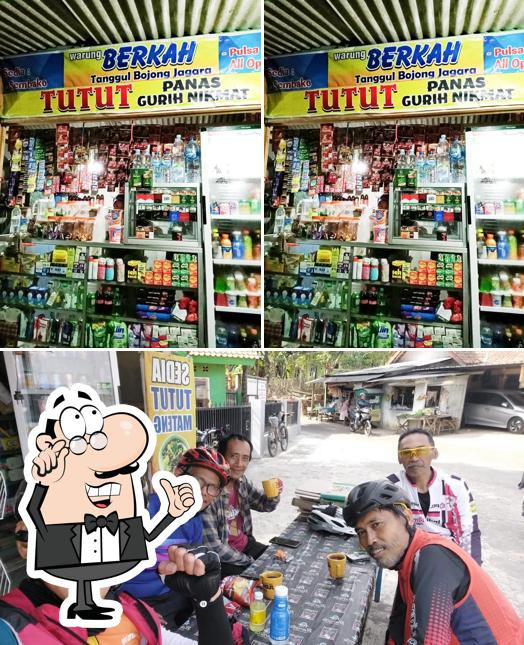 Warung Berkah & Tutut Panas
