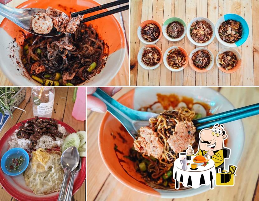 ร้านเส้นแซ่บ เตี๋ยวเรือ&กะเพราถาด