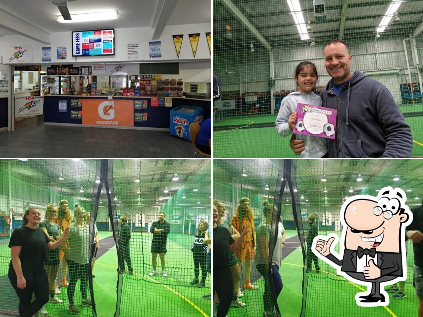 ICA Sportzworx Stepney