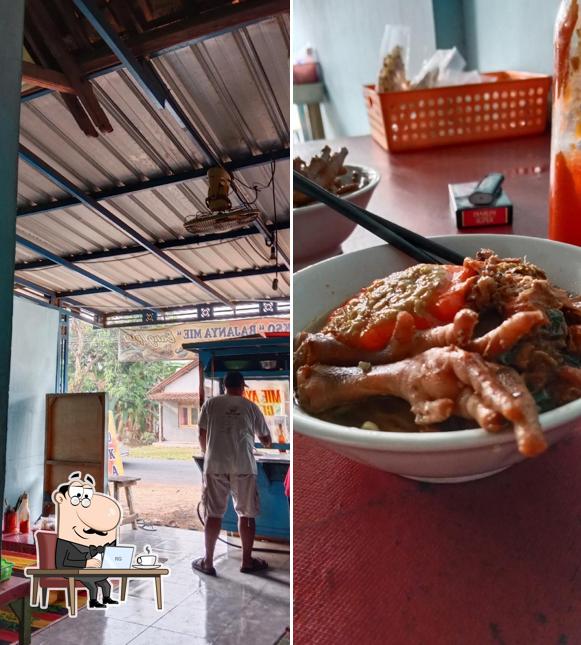 Mie Ayam Bakso Rajanya Mie Bang Ipin