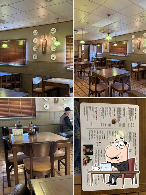 Black Straw Chinese kitchen