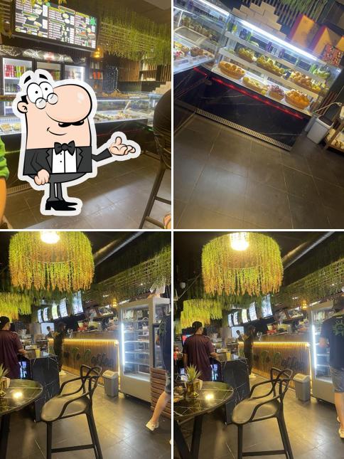 Cafe mondial