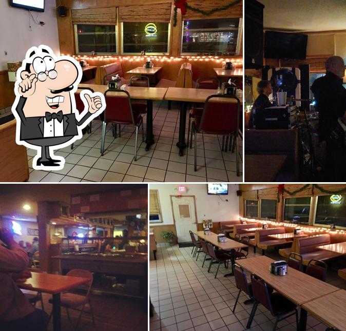 Boroonie's Bar & Grill