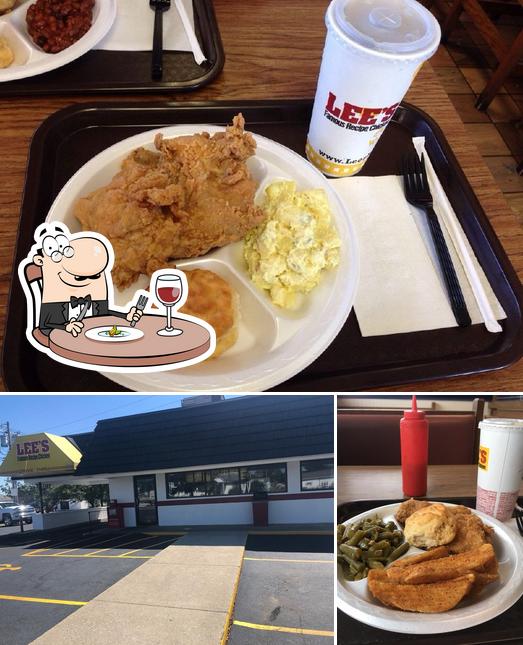 Lee's Famous Recipe Chicken