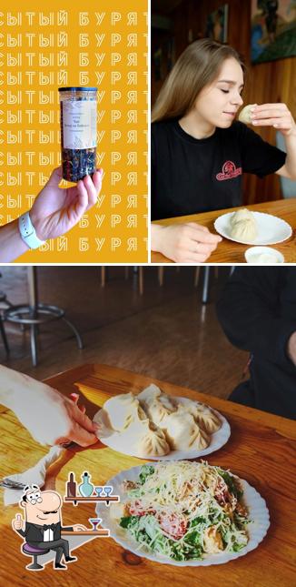 Посмотрите на внутренний интерьер "ташкента кафе"