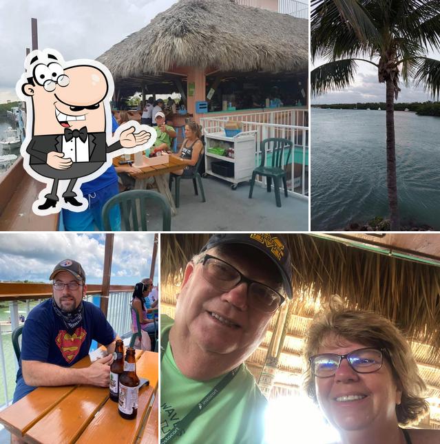 Chiki Tiki Bar & Grille