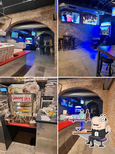 Johnny Jo’s Pizzeria