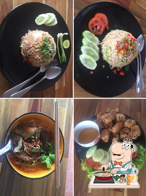 ร้าน กินดี ( KIN-d ).บางแสน