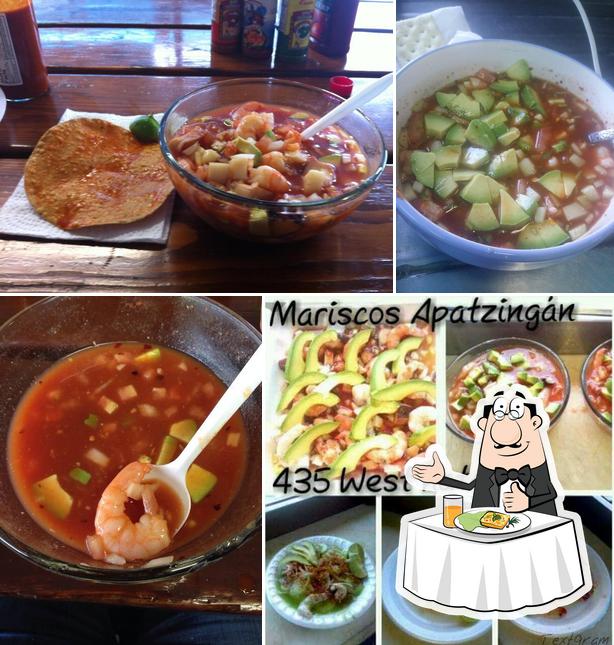Mariscos Apatzingan Seafood Truck