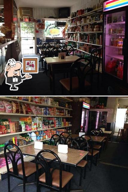 Las Gemelas Mexican Deli Grocery