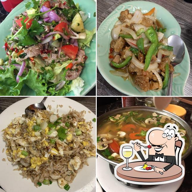Sriracha Thai Restaurant