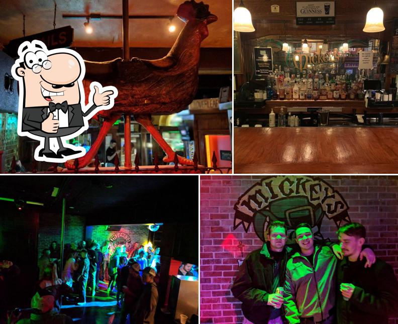 Mickey's Irish Pub