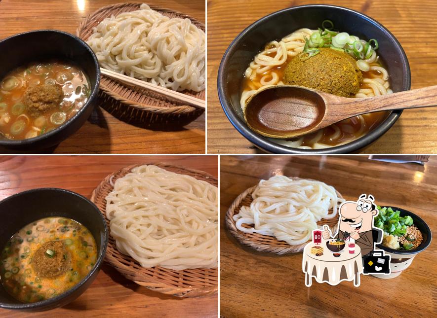 足柄古道 万葉うどん 本店