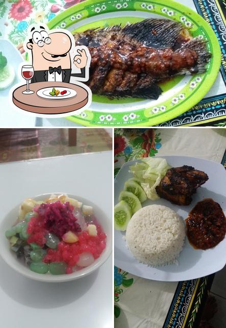 Warung Makan Lesehan Siang Malam