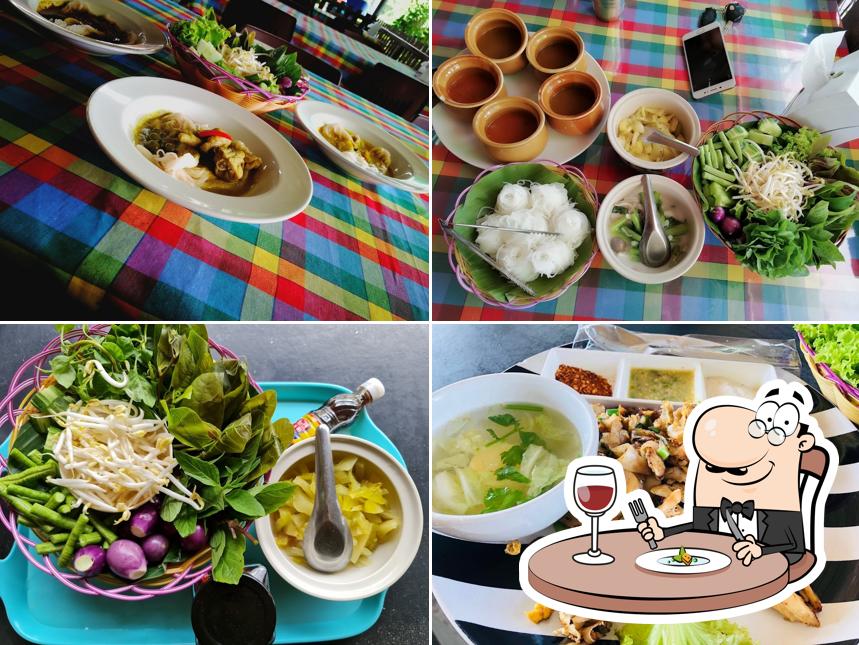 Krua Khanom Jeen Restaurant