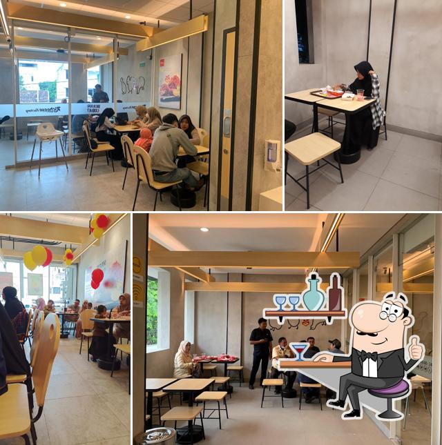 Richeese Factory - Metro Lampung