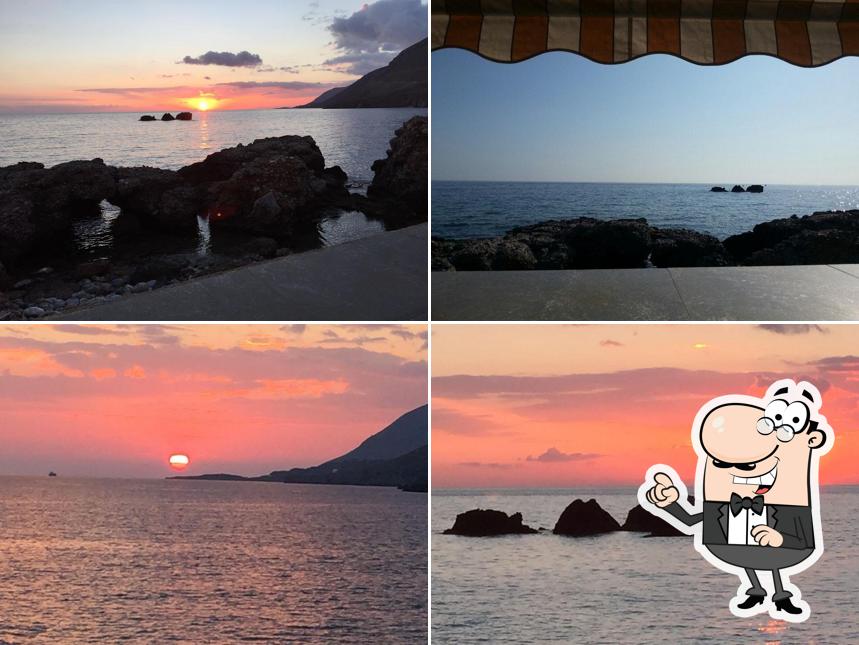Faros Cafe