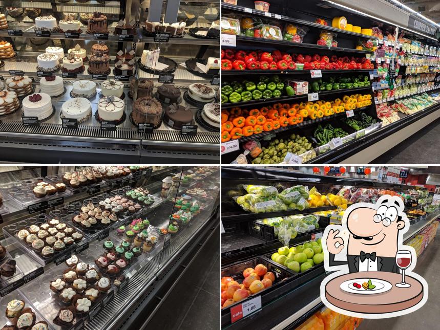 Hy-Vee Grocery Store