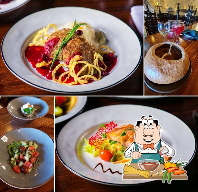 Спагетти болоньезе в "Круглой башне"