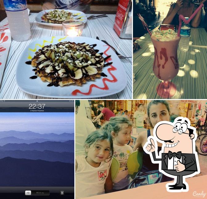 Waffle House & Viramin Cafe