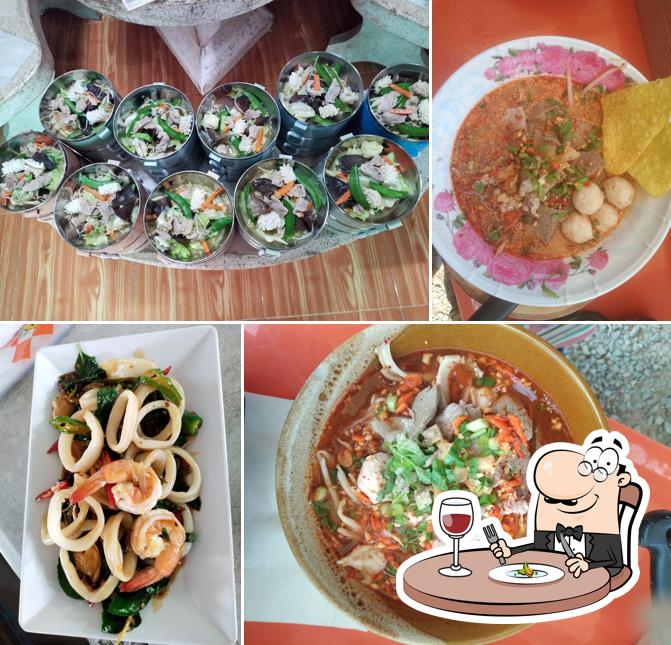 น้ำฝนอาหารตามสั่ง