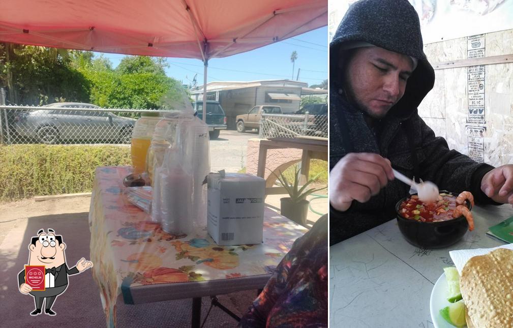 Mariscos Apatzingan Seafood Truck